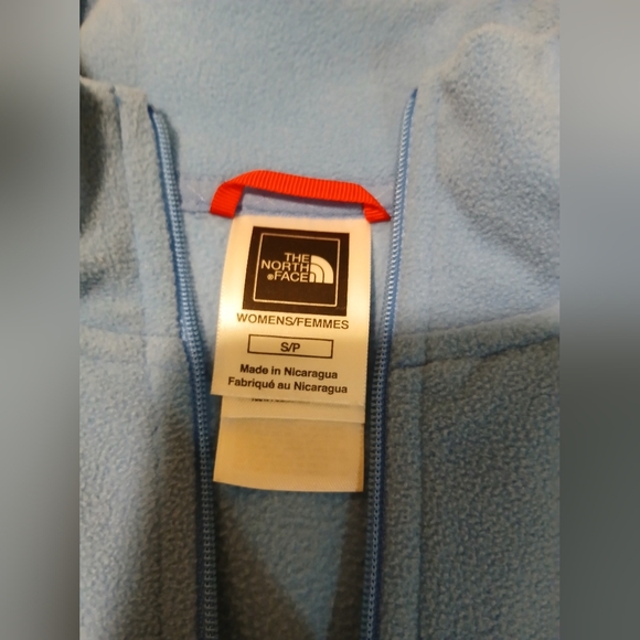 The North Face TKA 100 1/4 Zip Zip Fleece Top. Stand Up Collar. Size S/P. - Picture 5 of 9